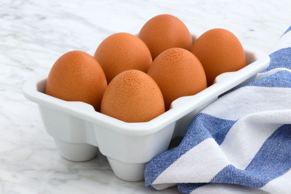 Al calentar el huevo en el microondas, se crea una acumulación de vapor dentro de la cáscara, que puede provocar que el alimento explote dentro o fuera del aparato. (Foto: Pexels)