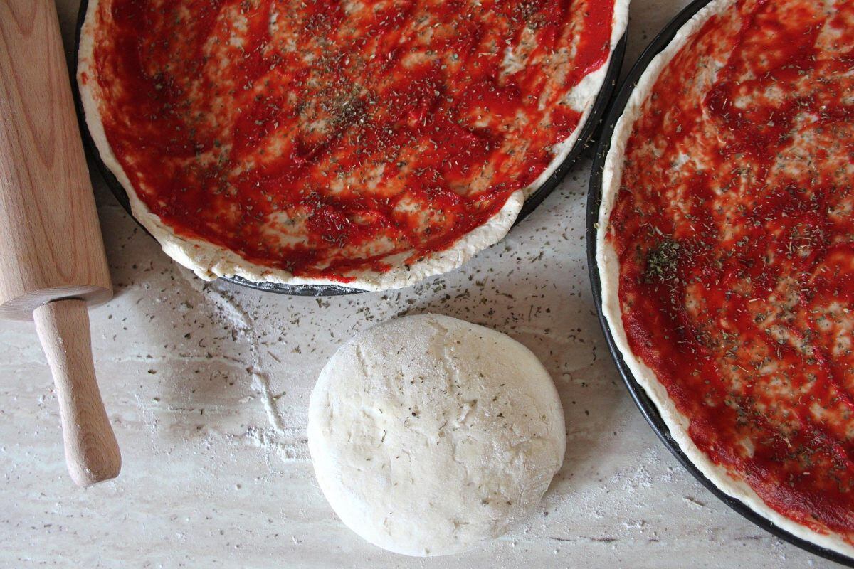 Preparar pizza casera es muy sencillo y disfrutarás mucho más de su sabor en varias ocasiones si la guardas correctamente. (Foto: Pixabay)