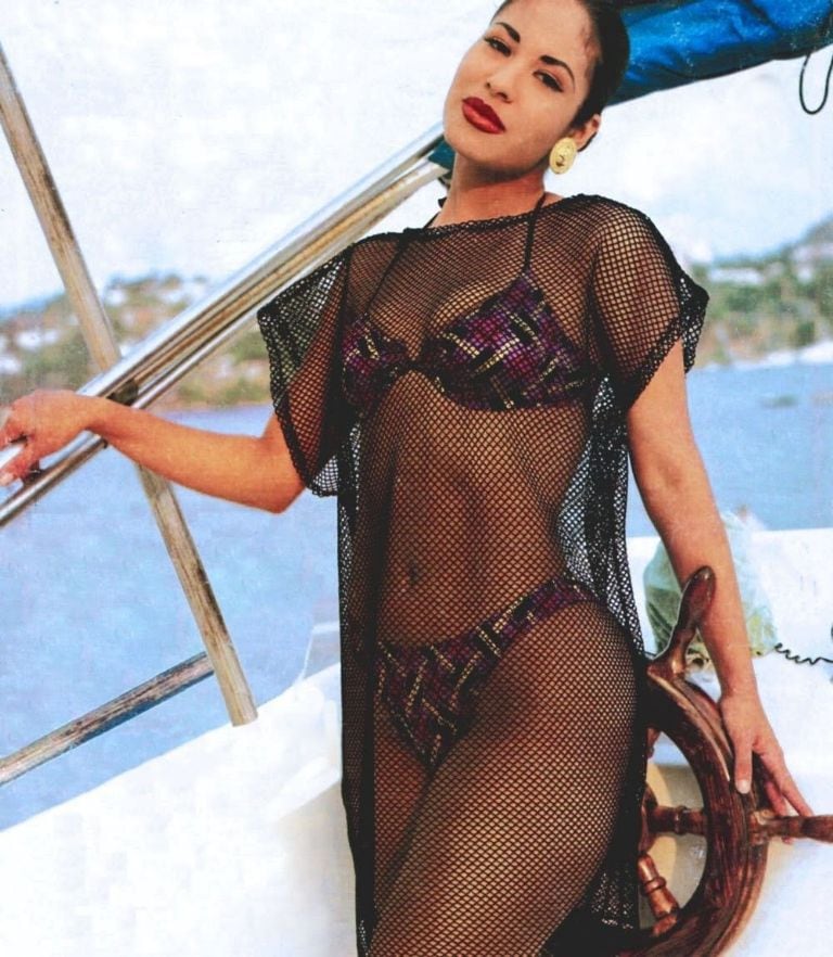 Selena Quintanilla se muestra posando en bikini en Acapulco. (Foto: @selena.quintanilla.perezz/ Instagram) 