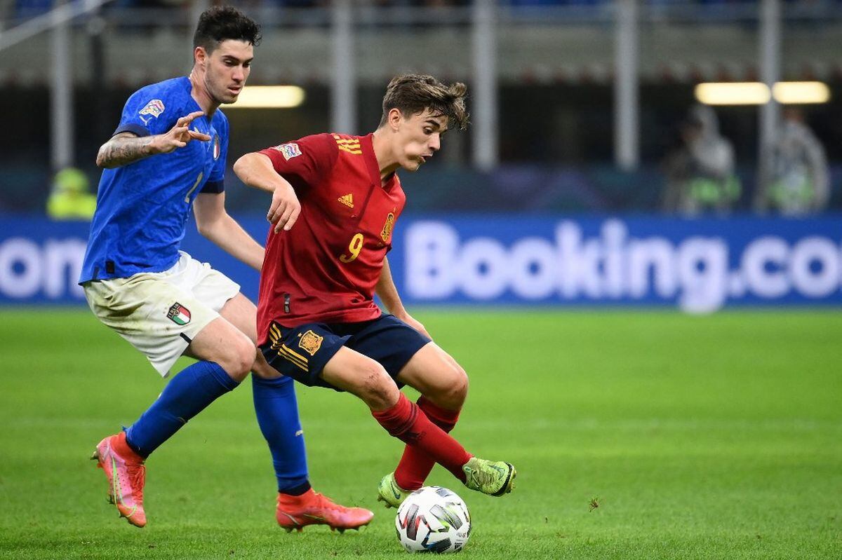 España vs Italia serán protagonistas de un partidazo por la semifinal de la UEFA NAtions League. (Foto: AFP)