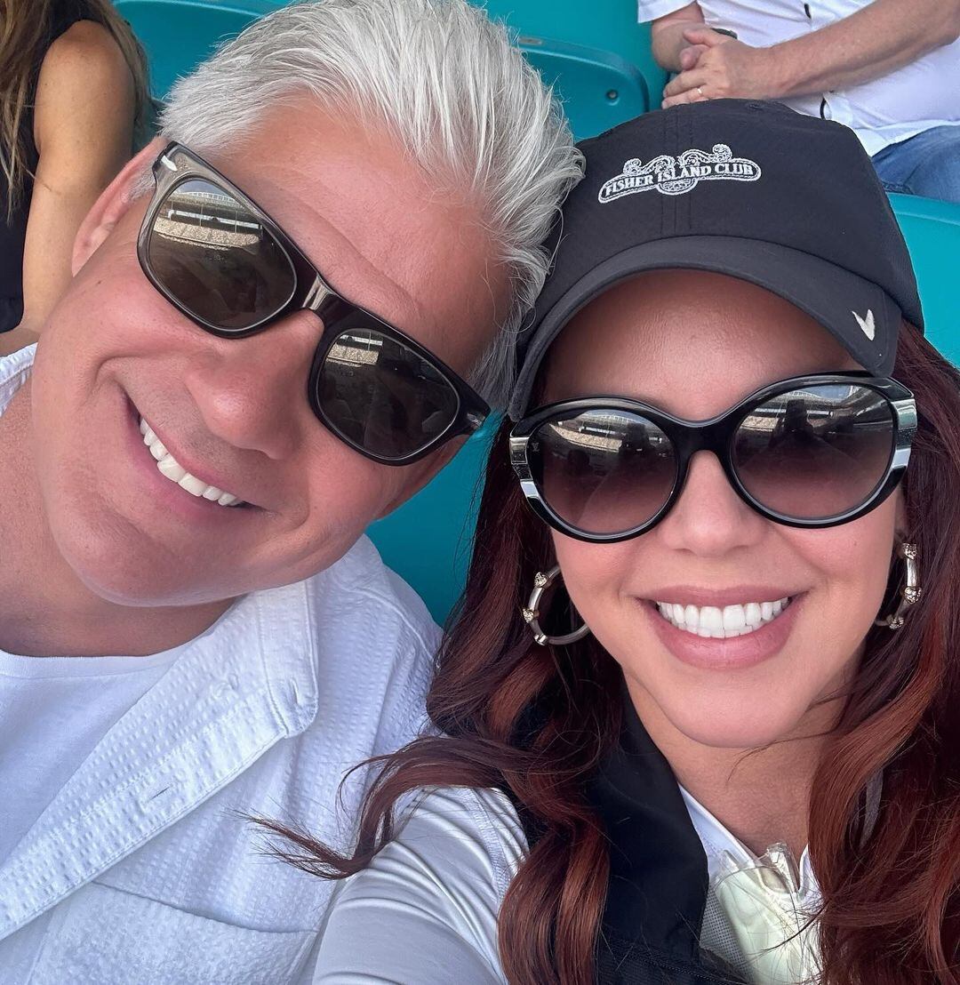 María Celeste Arrarás y su esposo en el Open de Miami (Foto: mariacelestearraras / Instagram)
